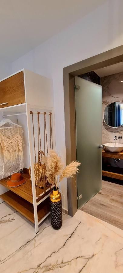 Costa Anastasia_Sea View Suites Vrasná 外观 照片